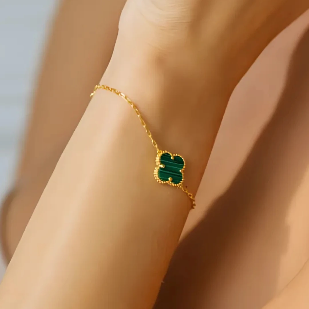 إسوارة فان كليف ستانلس ستيل مزينة بحجر واحد ملون